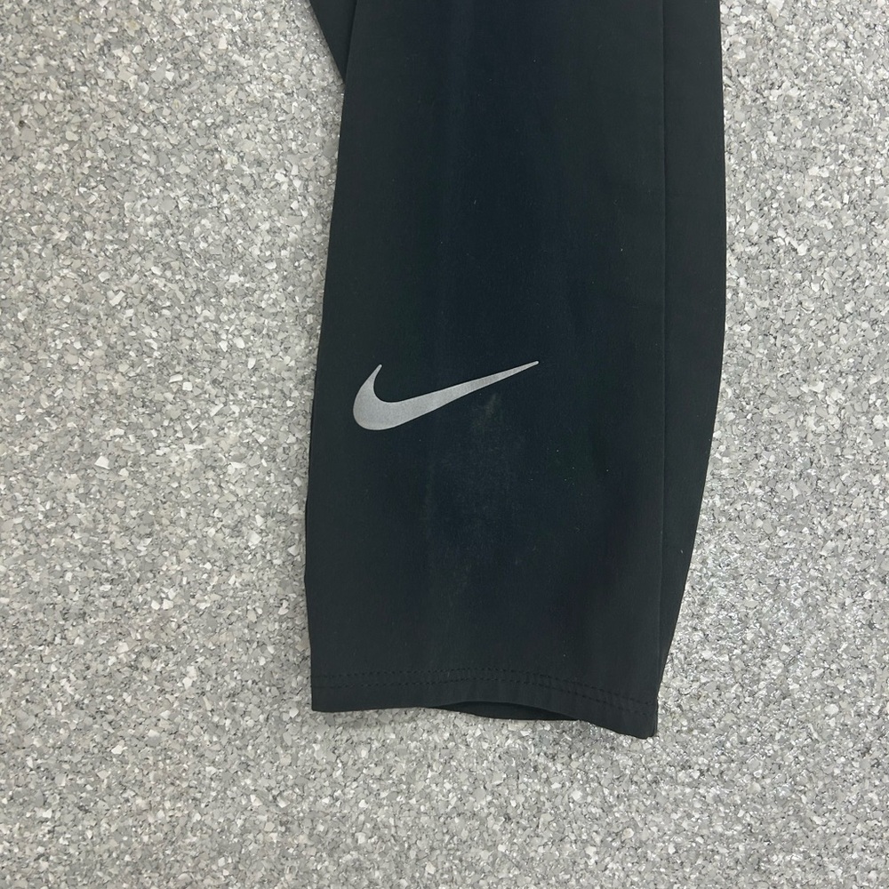 NWOT Nike Dri-Fit Women’s Elastic Waist 7/8 Length Tapered Pants Size S - Picture 2 of 6